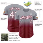 Maillot de baseball gris à rayures fines, blanc et cramoisi, personnalisé, dégradé authentique Maillot de baseball gris à rayures fines, blanc et cramoisi, personnalisé, dégradé authentique